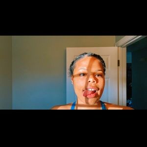 Meet your Posher, Bella